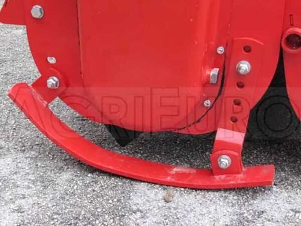 Fraise rotative à tracteur série medium avec déport mécanique Agrieuro UR 132 – Image 15