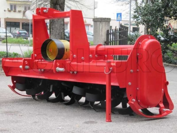 Fraise pour tracteur série médium AgriEuro UR 204 – cardan à friction professionnel – Image 4