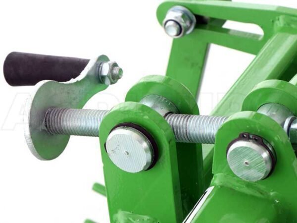 Arracheuse de pommes de terre pour tracteur Bomet URSA éjection arrière – tamis oscillant – Image 14
